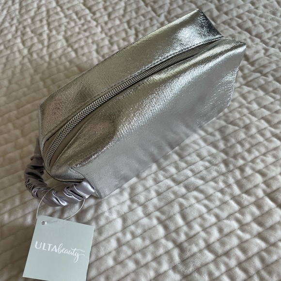 ULTA FALL GWP 2023 BEAUTY SET NWT - Picture 2 of 11